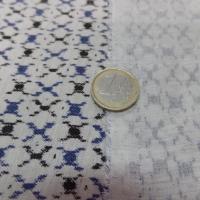 tissu viscose blanche imprimé africain bleu et noir