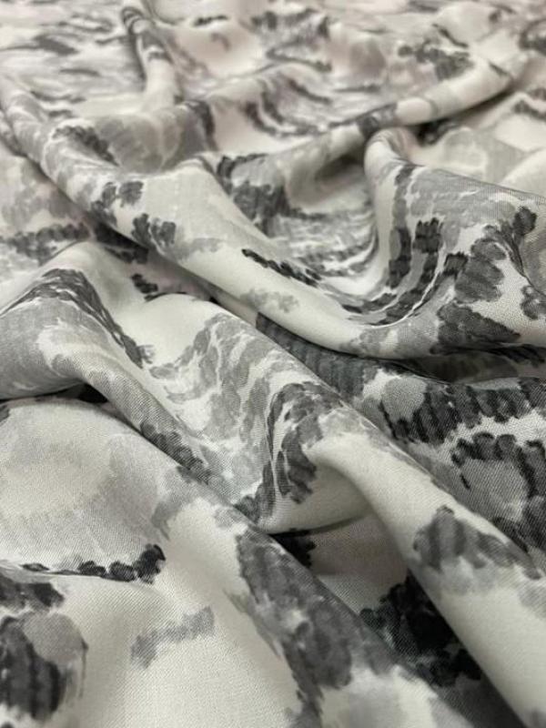 Viscose blanche imprimee ton de gris