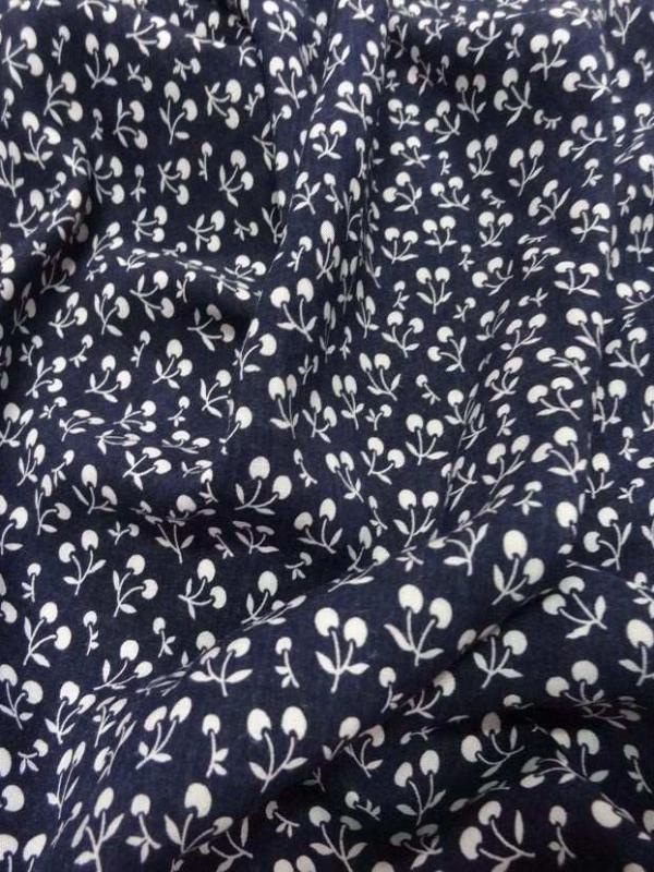 Viscose bleu marine imprime cerise