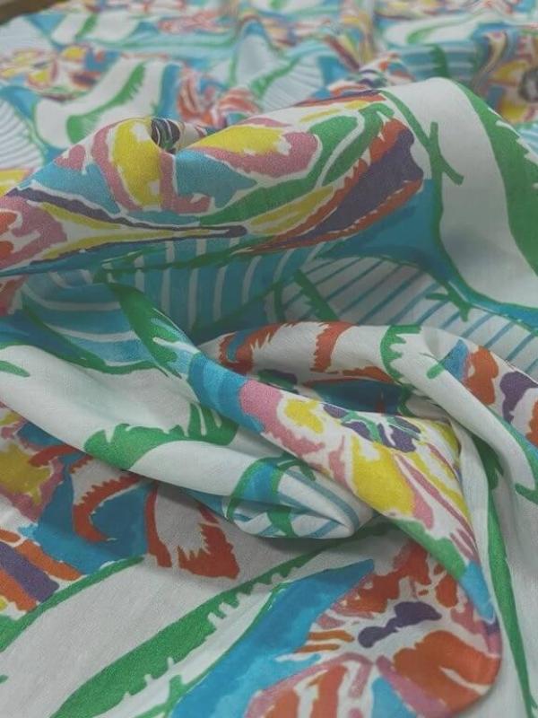 Viscose fine imprimee fleurs ton bleu 1