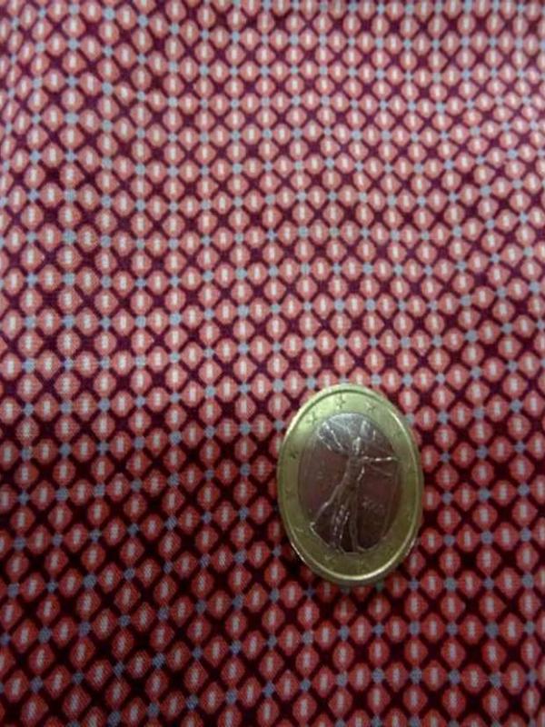 Viscose imprime petit motifs ton rose