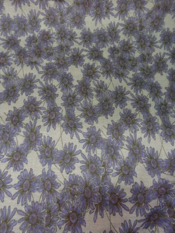 Viscose imprime petite fleurs blanc mauve
