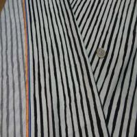 Viscose imprime rayures noir blanc casse