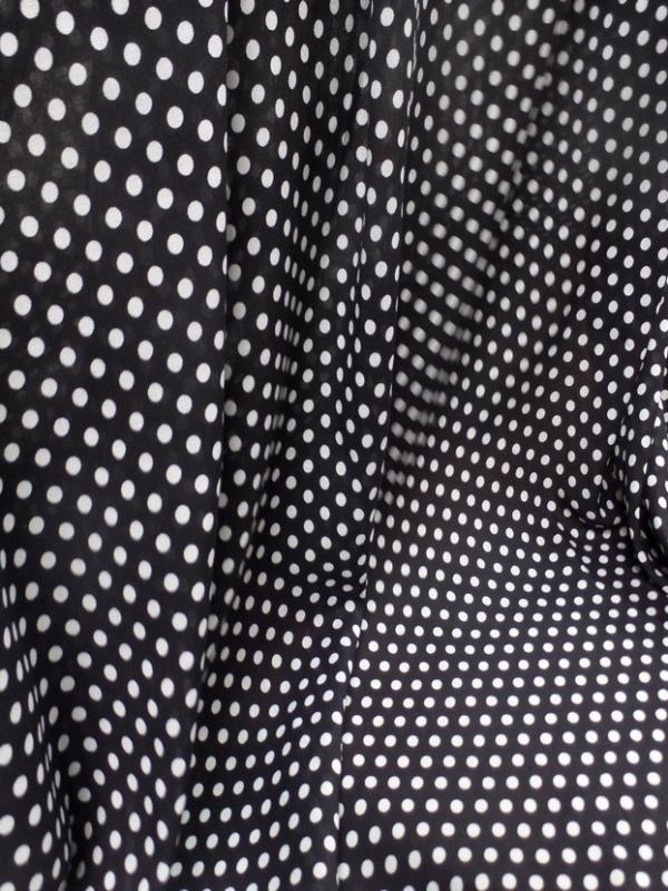 Viscose noire fine imprime imprime petit pois blanc