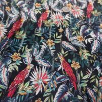 tissu Viscose noire motifs perroquet a bandes lurex doré en ligne