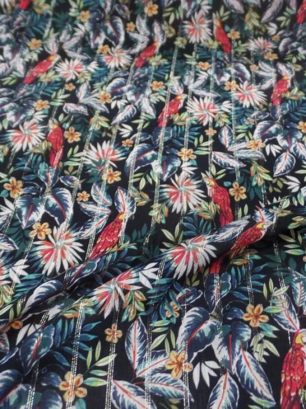tissu Viscose noire imprimé tropicaux perroquet