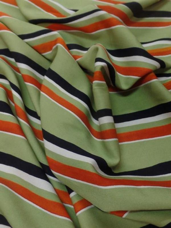 Viscose verte imprime bandes noir blanc rouge