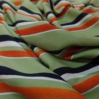 tissu viscose verte imprimé bandes noir, blanc, rouge