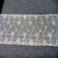 Voile blanc brode beige saumon en 18 cm