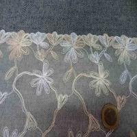 Voile blanc brode beige saumon en 18 cm3