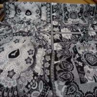 Voile de coton imprime blanc et noir