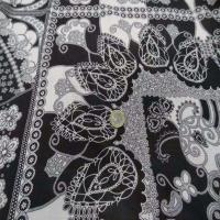 Voile de coton imprime blanc et noir5