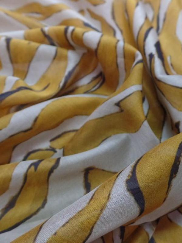 voile de coton imprimé zèbre ton fauve et beige taupe