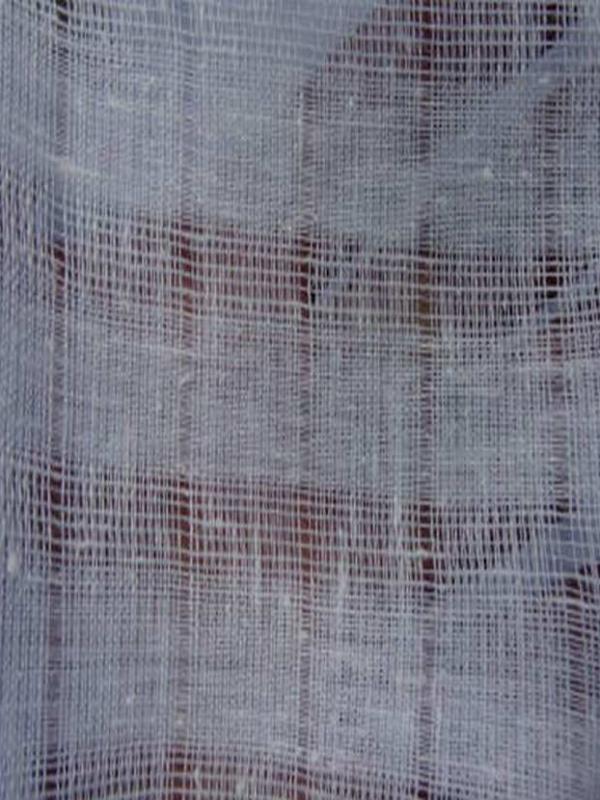 Voile de lin bleu faconne