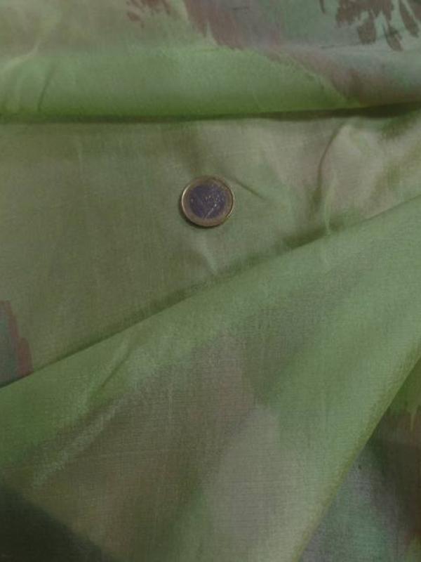 Voile de soie 100 vert imprime
