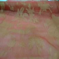 Voile de soie changeant orange rose a motifs2