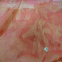 Voile de soie changeant orange rose a motifs4