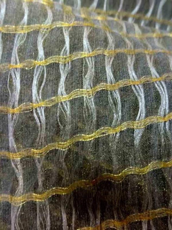 Voile de soie faconne kaki dore