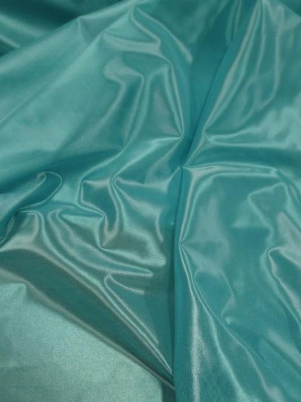 Voile polyester bleu clair brillant